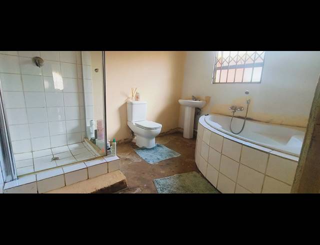 2 BEDROOM HOUSE FOR SALE IN TSHEPISONG